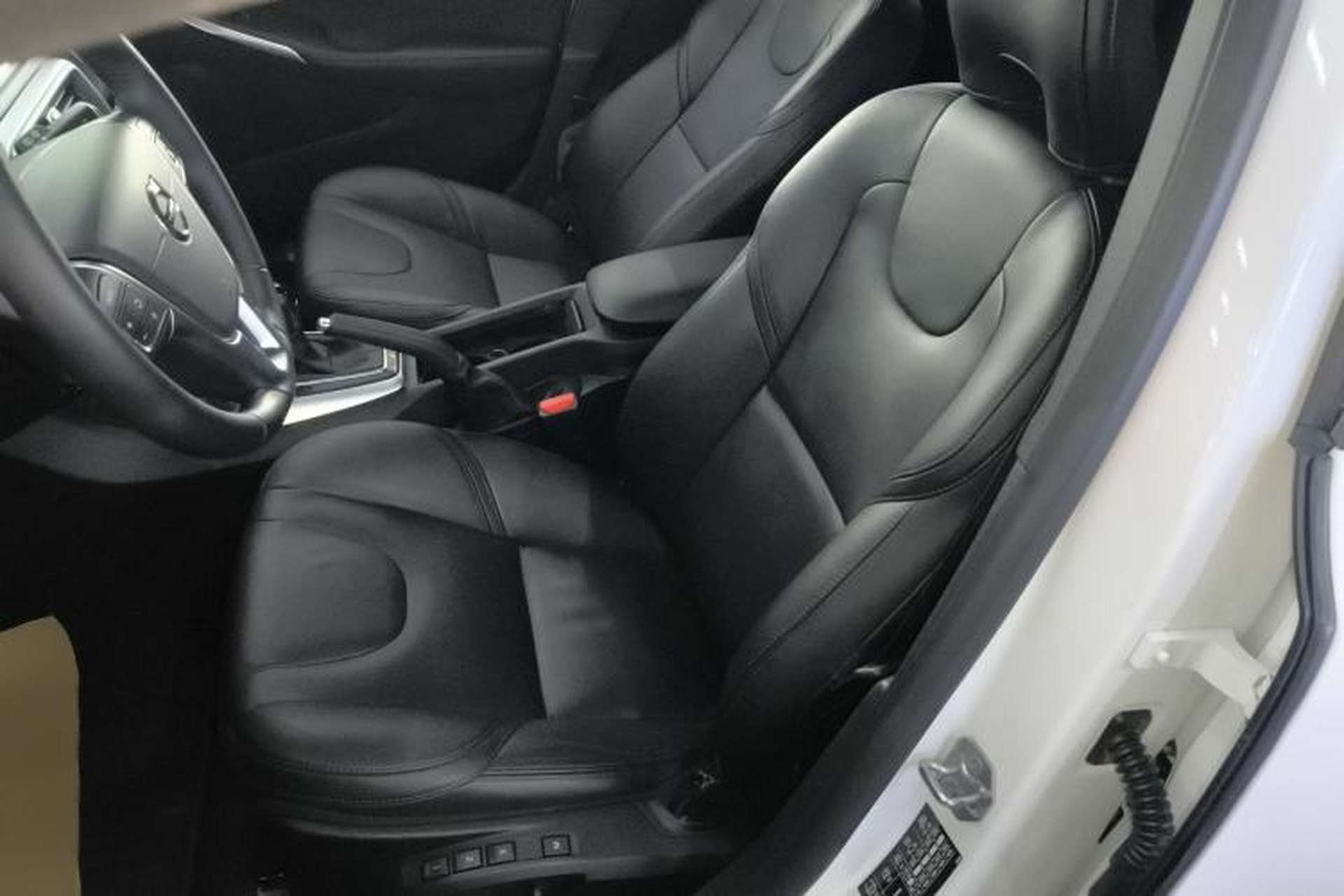Used Volvo V40 2019 T3 Zhiyi Edition Left Front Seat