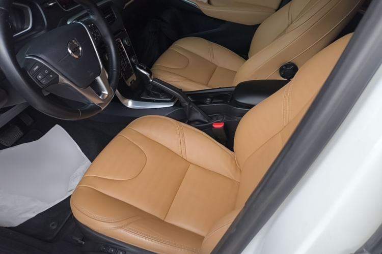 Used Volvo V40 2019 T3 Zhiyi Edition Left Front Seat