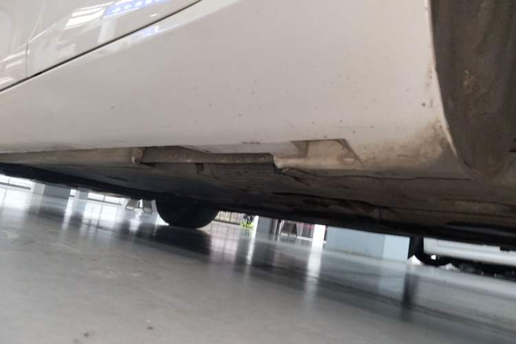Used Volvo V40 2019 T3 Zhiyi Edition Left Side Sill