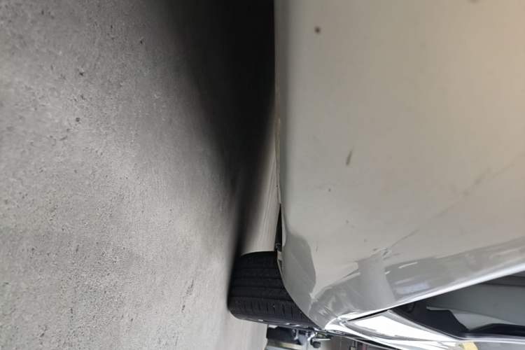 Used Volvo V40 2019 T3 Zhiyi Edition Left Side Sill