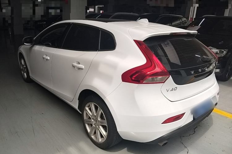Used Volvo V40 2019 T3 Smart Luxury Edition Rear Left 45 Deg