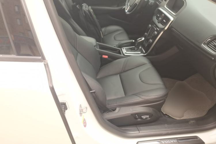 Used Volvo V40 2019 T3 Zhiyi Edition Right Front Seat