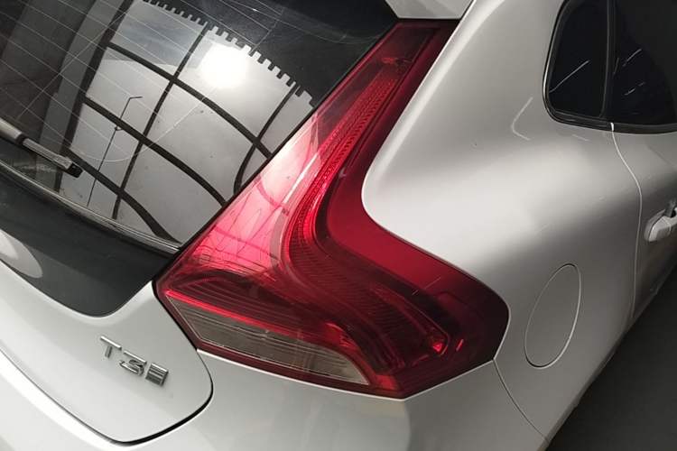 Used Volvo V40 2019 T3 Smart Luxury Edition Right Rear Taillight
