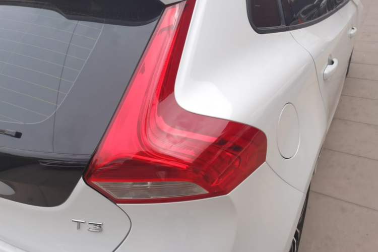 Used Volvo V40 2019 T3 Zhiyi Edition Right Rear Taillight