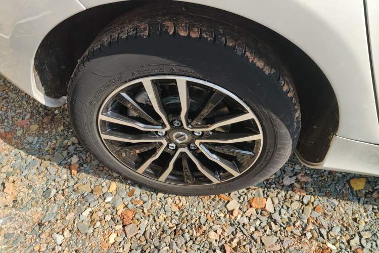 Used Volvo V40 2019 T3 Zhiyi Edition Right Rear Wheel Hub