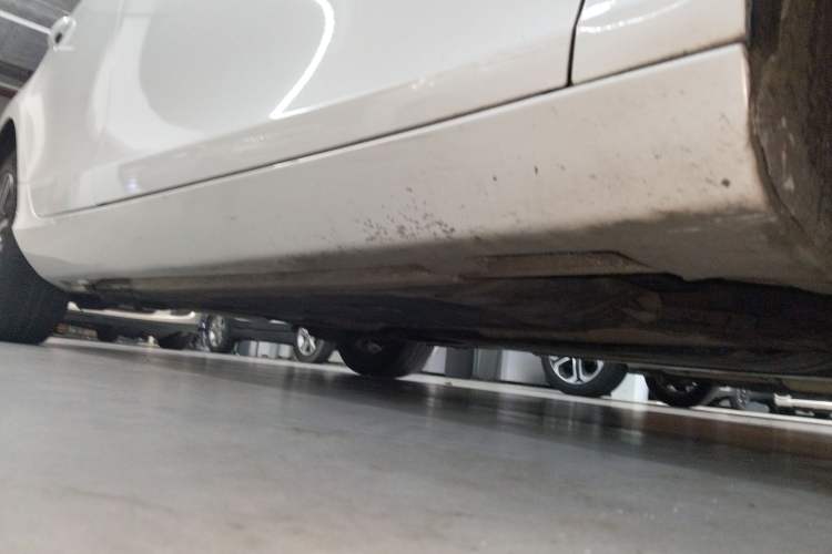 Used Volvo V40 2019 T3 Zhiyi Edition Right Side Sill