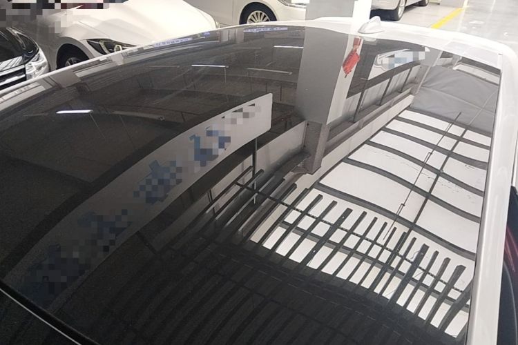 Used Volvo V40 2019 T3 Smart Luxury Edition Roof
