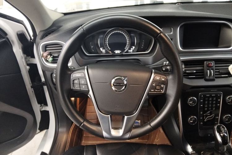Used Volvo V40 2019 T3 Zhiyi Edition Steering Wheel