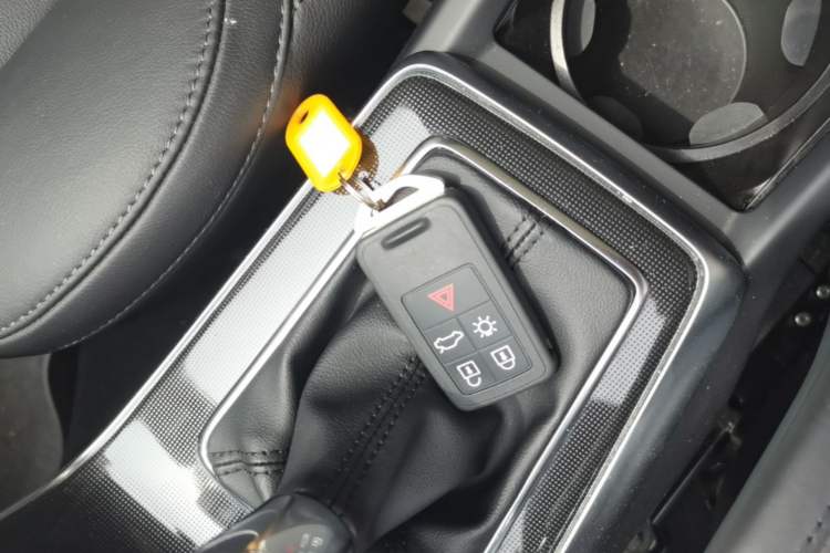Used Volvo V40 2019 T3 Zhiyi Edition Vehicle Key