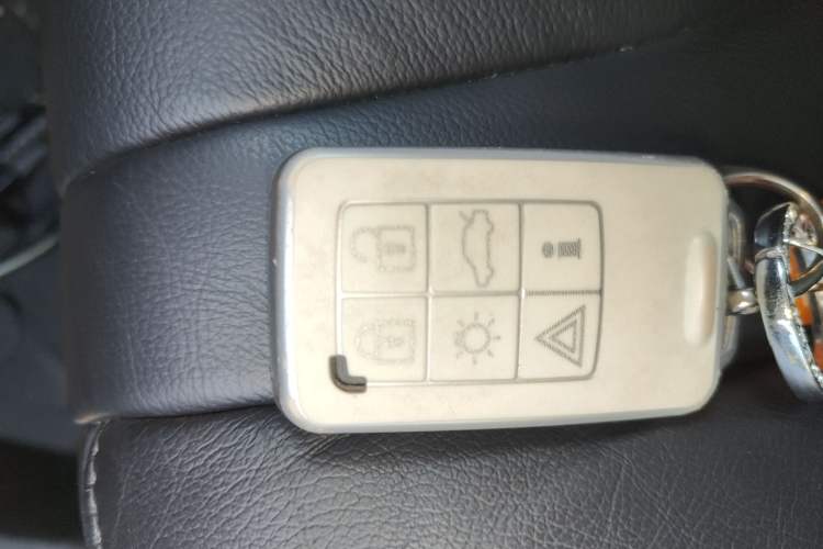 Used Volvo V40 2019 T3 Zhiyi Edition Vehicle Key