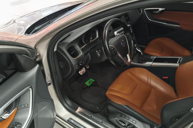 Used Volvo V60 2015 T5 Zhiya Edition Driver Seat