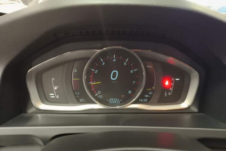 Used Volvo V60 2015 T5 Zhiya Edition Instrument Cluster