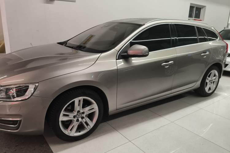 Used Volvo V60 2015 T5 Zhiya Edition Left Side