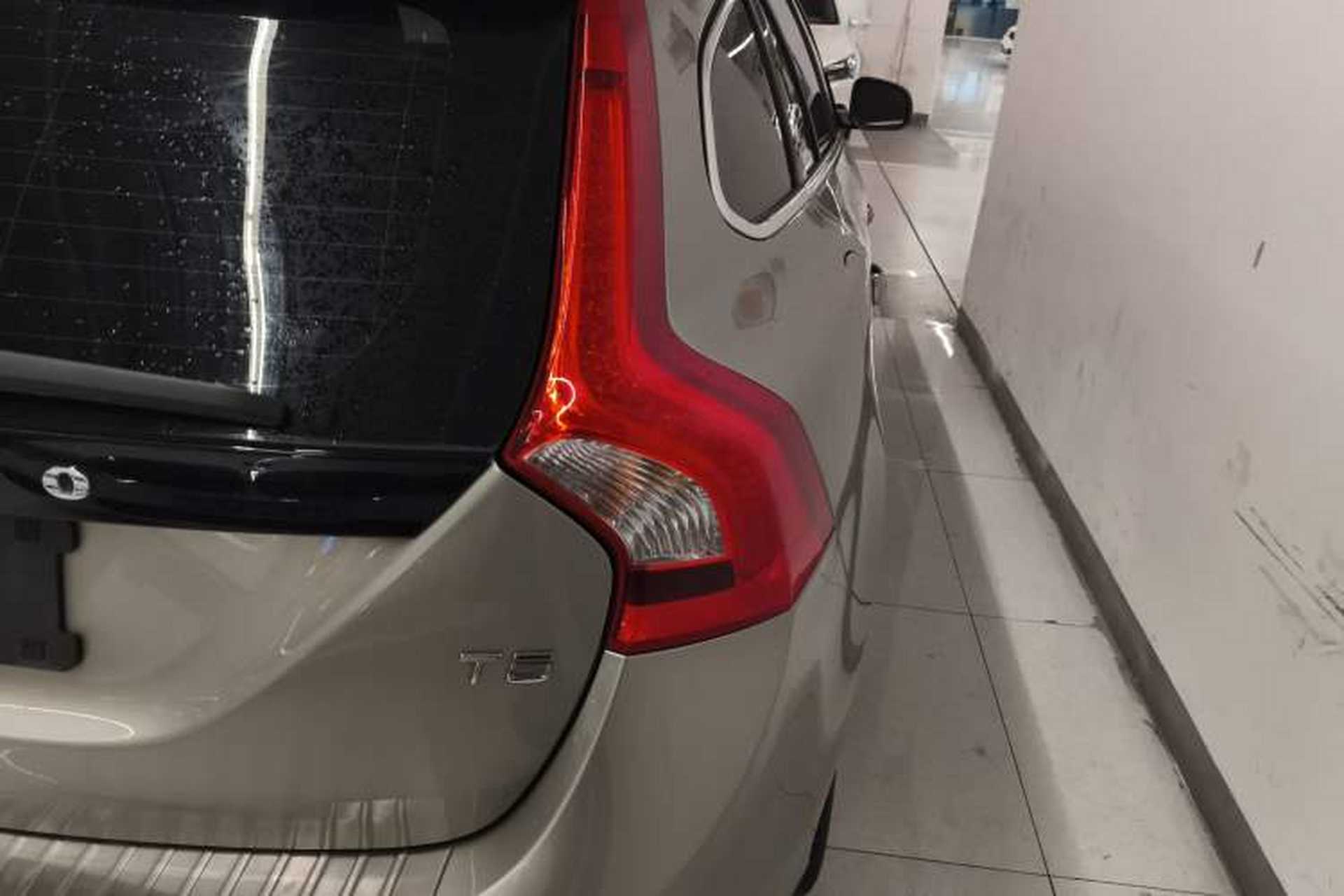 Used Volvo V60 2015 T5 Zhiya Edition Right Rear Taillight