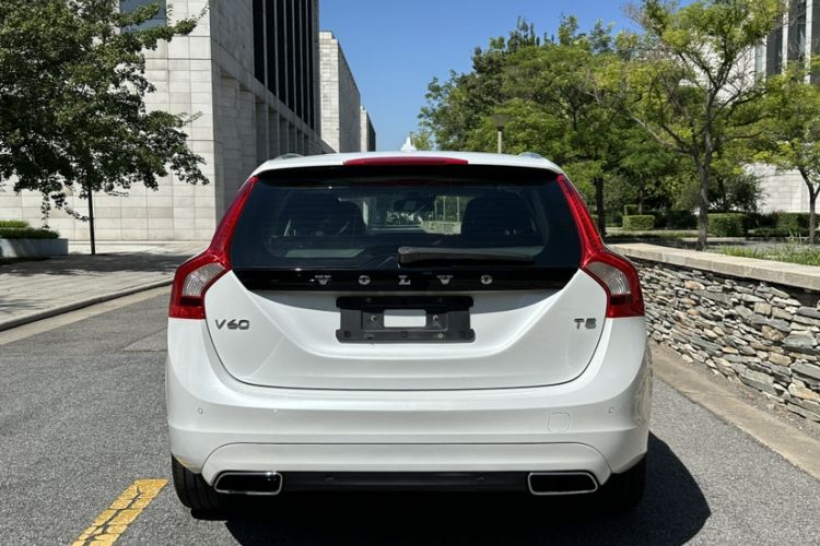 Used Volvo V60 2014 T5 Zhiya Edition Exterior 1