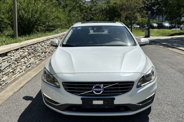 Used Volvo V60 2014 T5 Zhiya Edition Exterior 3