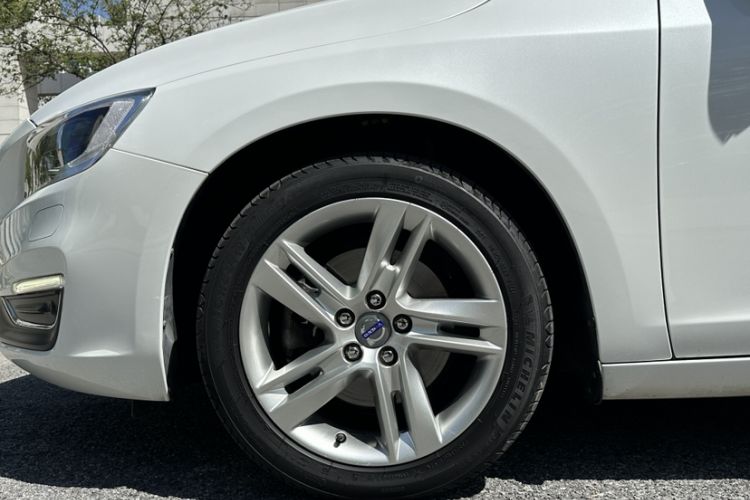 Used Volvo V60 2014 T5 Zhiya Edition Exterior 6