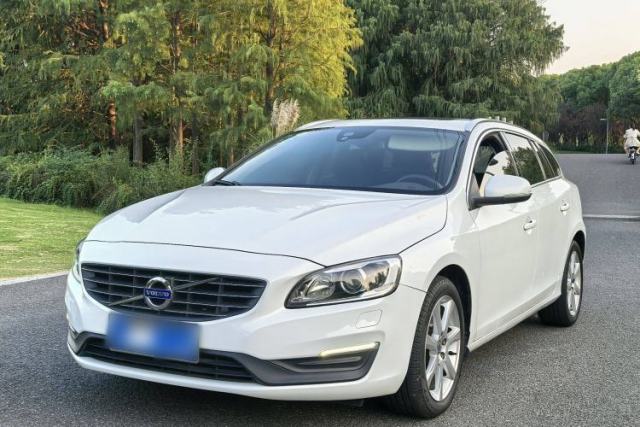 Used Volvo V60 2017 T4 Smart Edition China V Standard