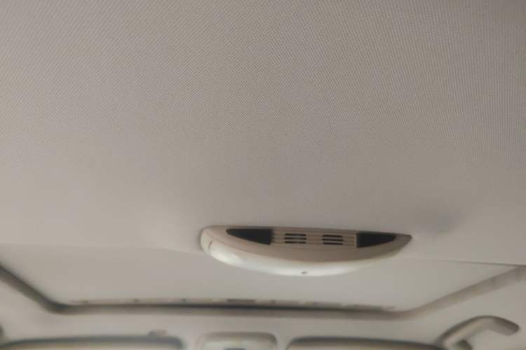 Used Volvo V60 2012 T6 AWD Personalized Sport Edition Headliner