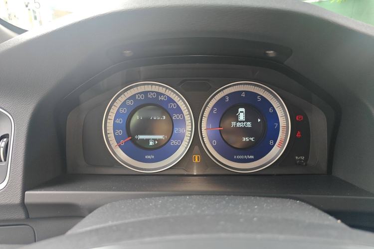 Used Volvo V60 2012 T6 AWD Sport Edition Instrument Cluster