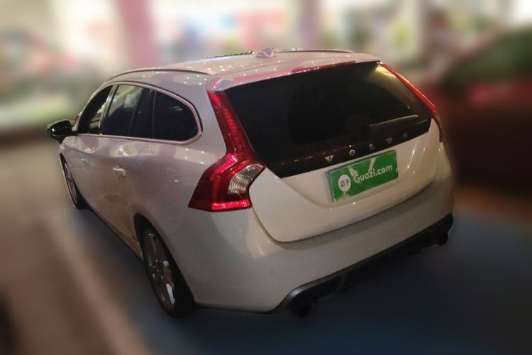 Used Volvo V60 2012 T6 AWD Sport Edition Exterior 3