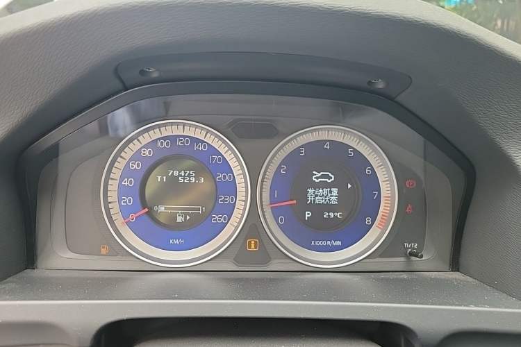 Used Volvo V60 2012 T6 AWD Sport Edition Instrument Cluster