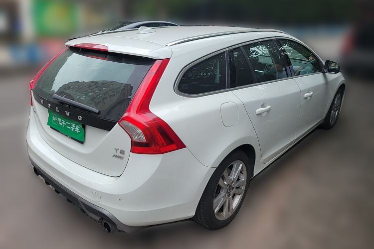 Used Volvo V60 2012 T6 AWD Sport Edition Rear Right 45 Deg