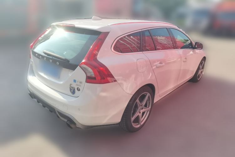Used Volvo V60 2012 T6 AWD Sport Edition Rear Right 45 Deg