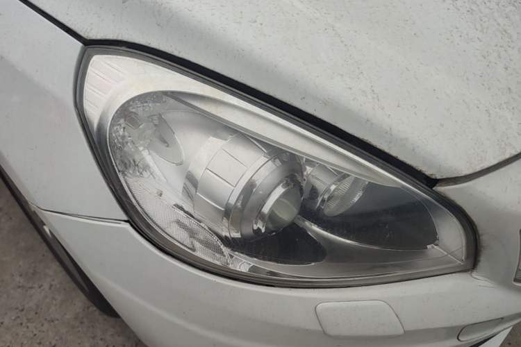 Used Volvo V60 2012 T6 AWD Sport Edition Right Front Headlight