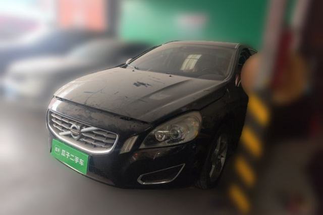 Volvo V60 2013 T5 Comfort Edition с пробегом