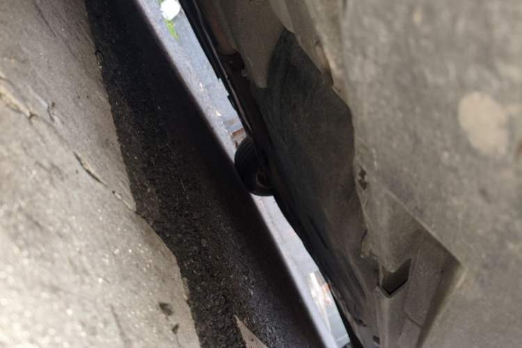 Used Volvo V60 2013 T5 Smart Edition Chassis Front Left