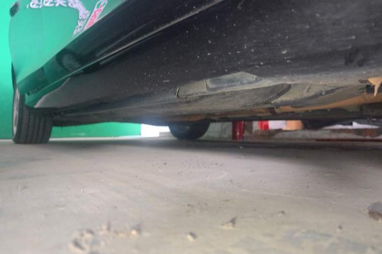 Used Volvo V60 2013 T5 Comfort Edition Chassis Front Right