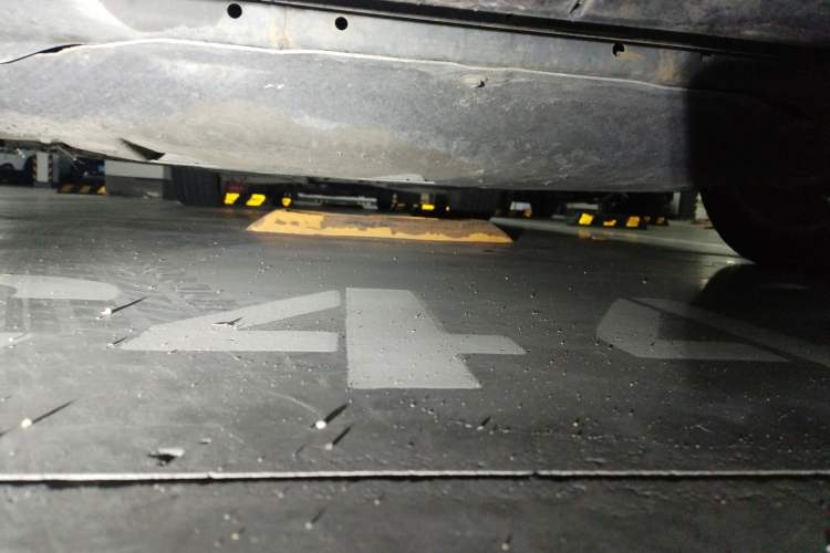 Used Volvo V60 2013 T5 Comfort Edition Chassis Front