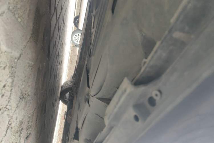 Used Volvo V60 2013 T5 Zhiya Edition Chassis Rear Right