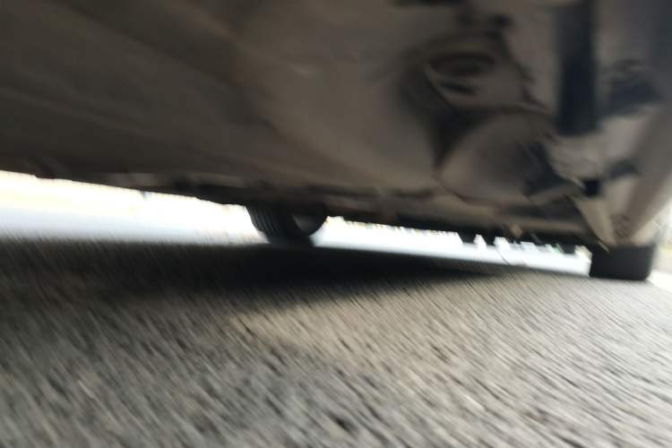Used Volvo V60 2013 T5 Zhiya Edition Chassis Rear Right