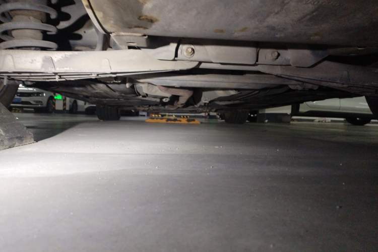 Used Volvo V60 2013 T5 Comfort Edition Chassis Rear