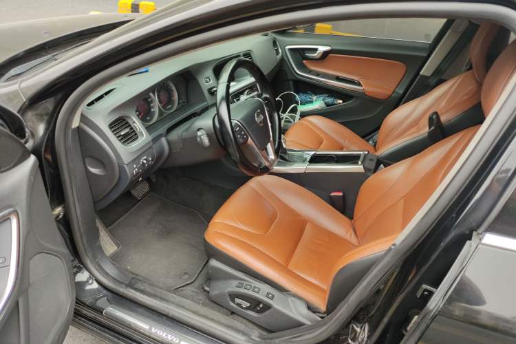 Used Volvo V60 2013 T5 Zhiya Edition Driver Seat