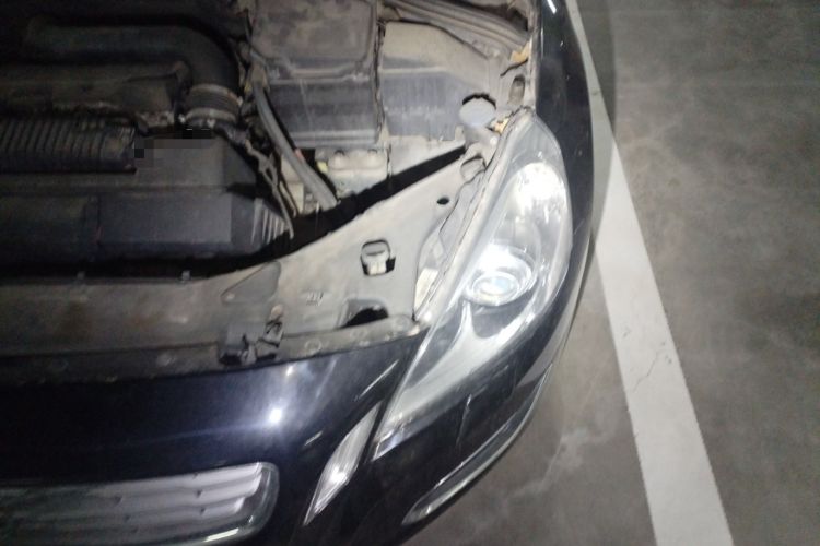 Used Volvo V60 2013 T5 Comfort Edition Engine Bay Left
