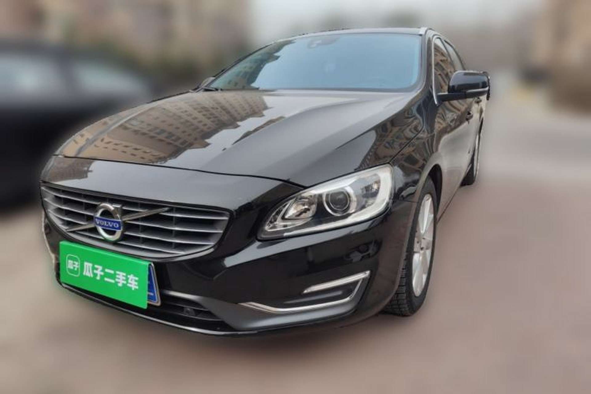 Used Volvo V60 2013 T5 Zhiya Edition Front Left 45 Deg