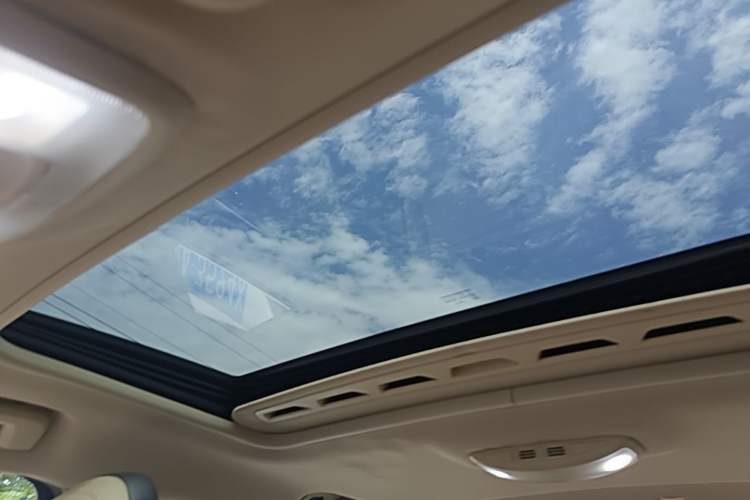Used Volvo V60 2013 T5 Comfort Edition Headliner