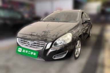 Used Volvo V60 2013 T5 Comfort Edition