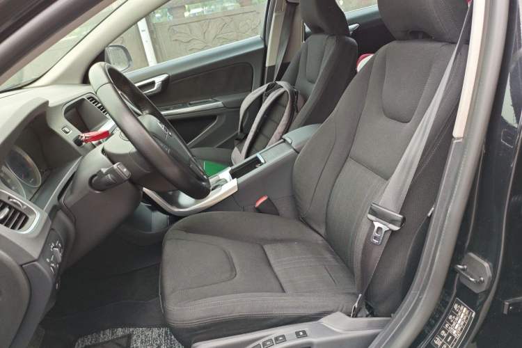 Used Volvo V60 2013 T5 Smart Edition Left Front Seat