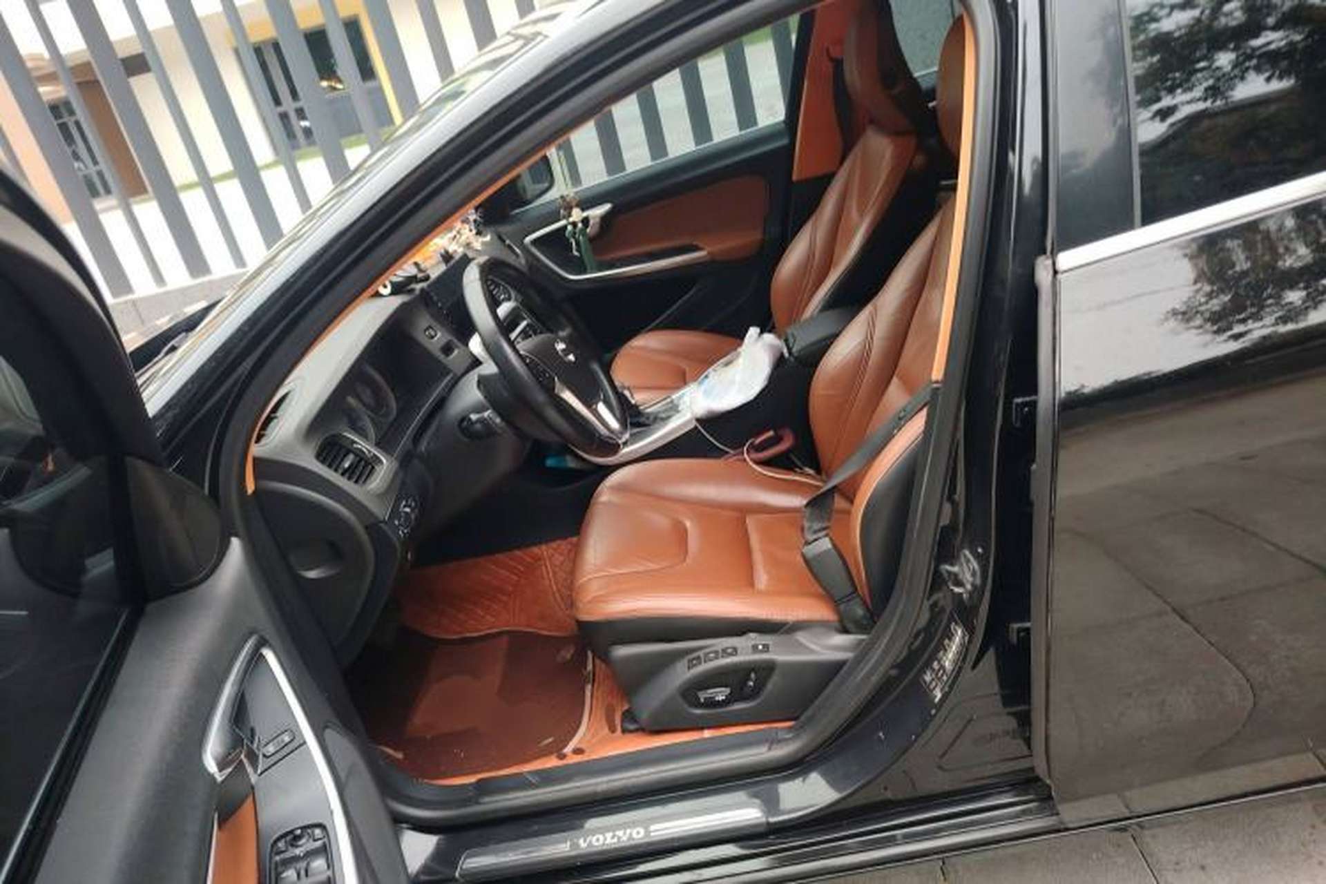 Used Volvo V60 2013 T5 Comfort Edition Left Front Seat