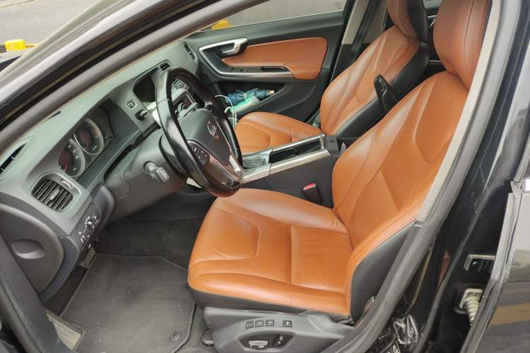 Used Volvo V60 2013 T5 Zhiya Edition Left Front Seat