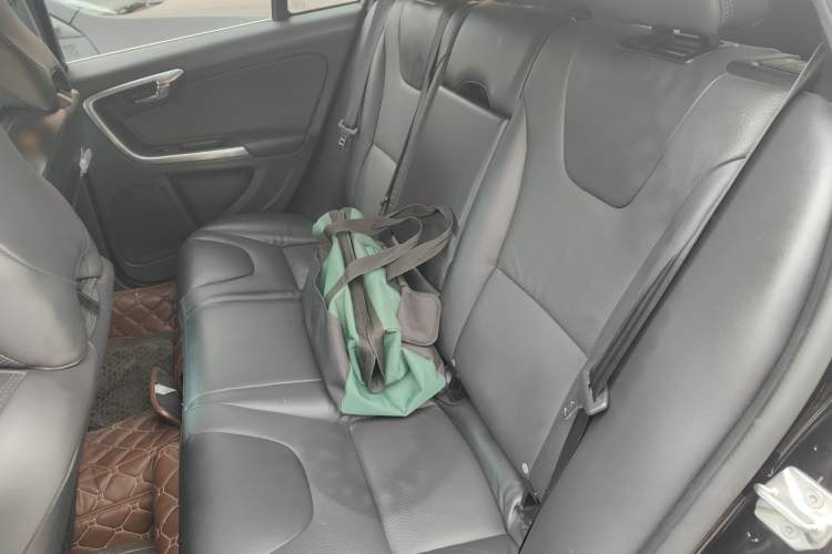 Used Volvo V60 2013 T5 Zhiya Edition Left Rear Seat
