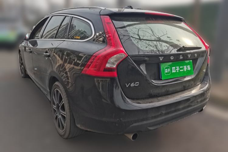 Used Volvo V60 2013 T5 Zhiya Edition Rear Left 45 Deg