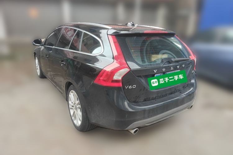 Used Volvo V60 2013 T5 Zhiya Edition Rear Left 45 Deg