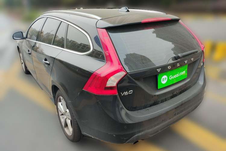 Used Volvo V60 2013 T5 Zhiya Edition Rear Left 45 Deg