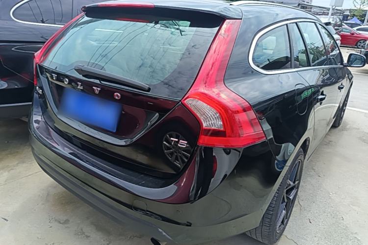 Used Volvo V60 2013 T5 Comfort Edition Rear Right 45 Deg
