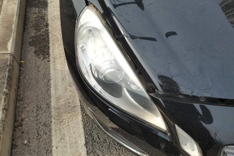 Used Volvo V60 2013 T5 Zhiya Edition Right Front Headlight